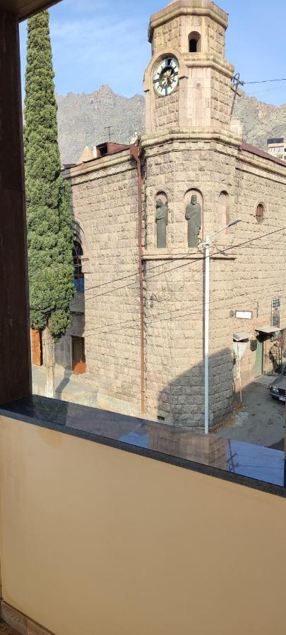 Sweet Home Hotel Meghri Zewnętrze zdjęcie