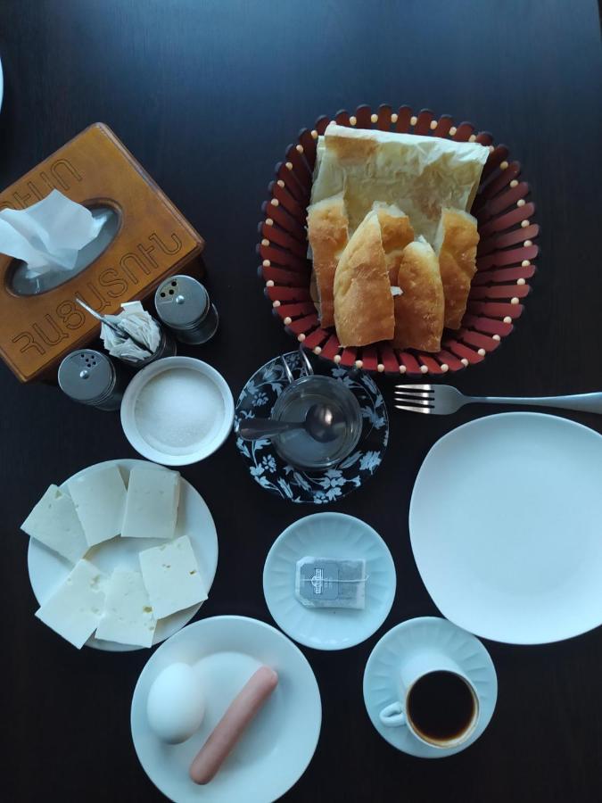 Sweet Home Hotel Meghri Zewnętrze zdjęcie