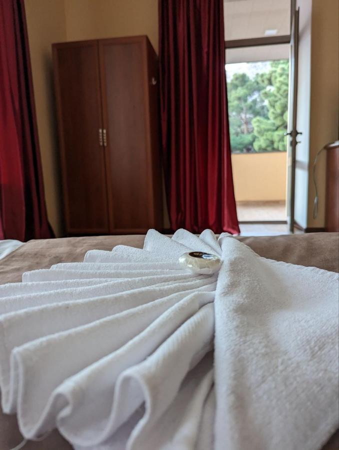 Sweet Home Hotel Meghri Zewnętrze zdjęcie