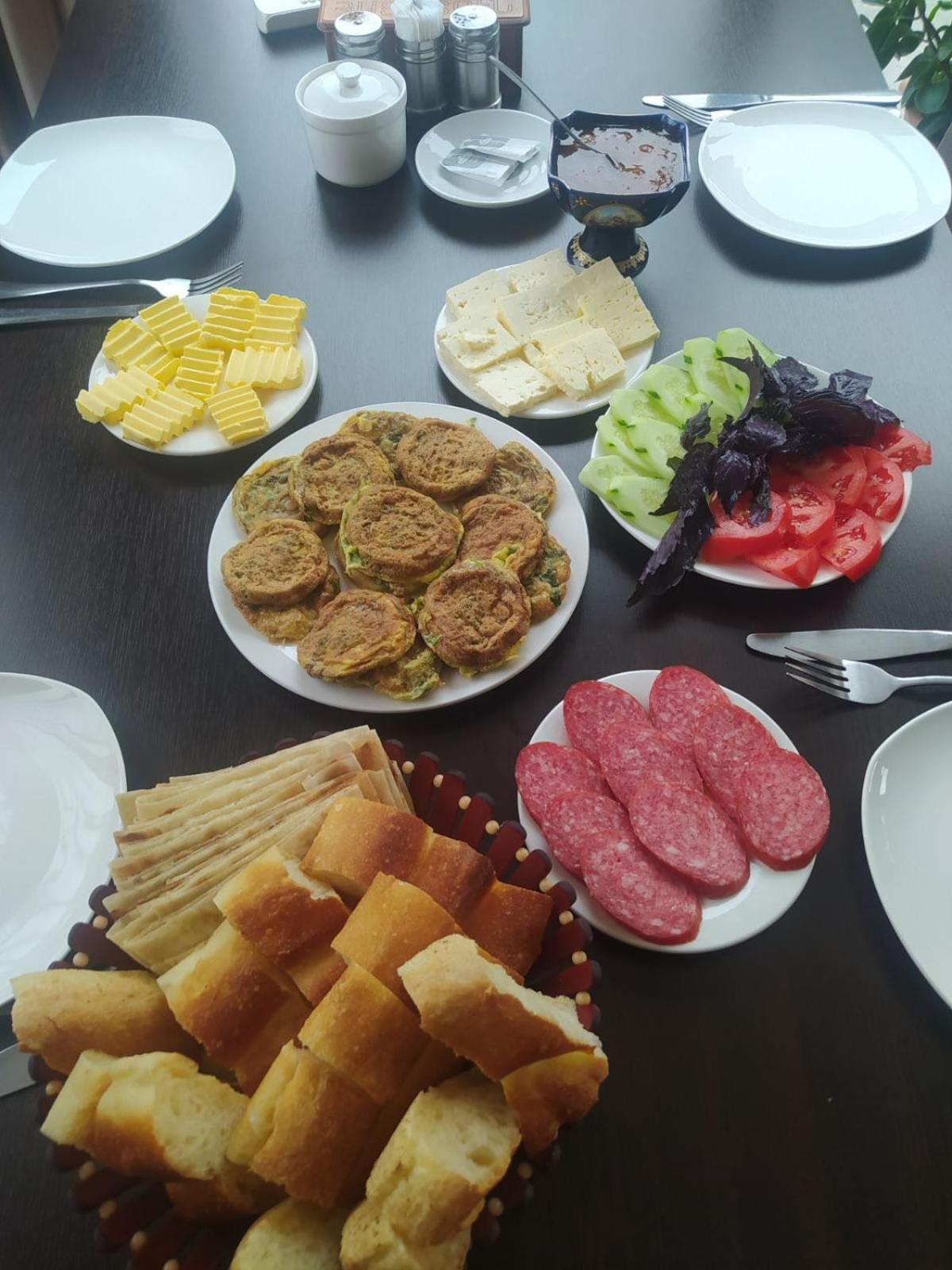 Sweet Home Hotel Meghri Zewnętrze zdjęcie